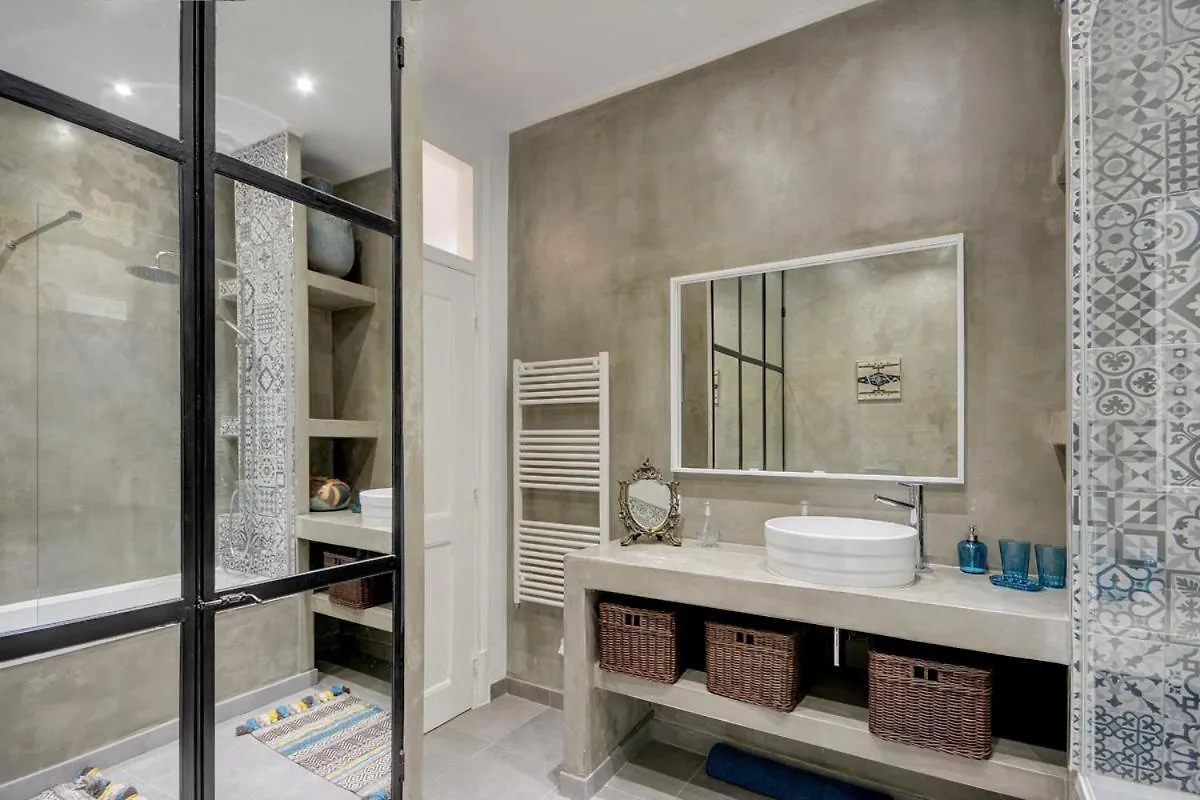 Magnificent Lisbon Apartment By Lovelystay